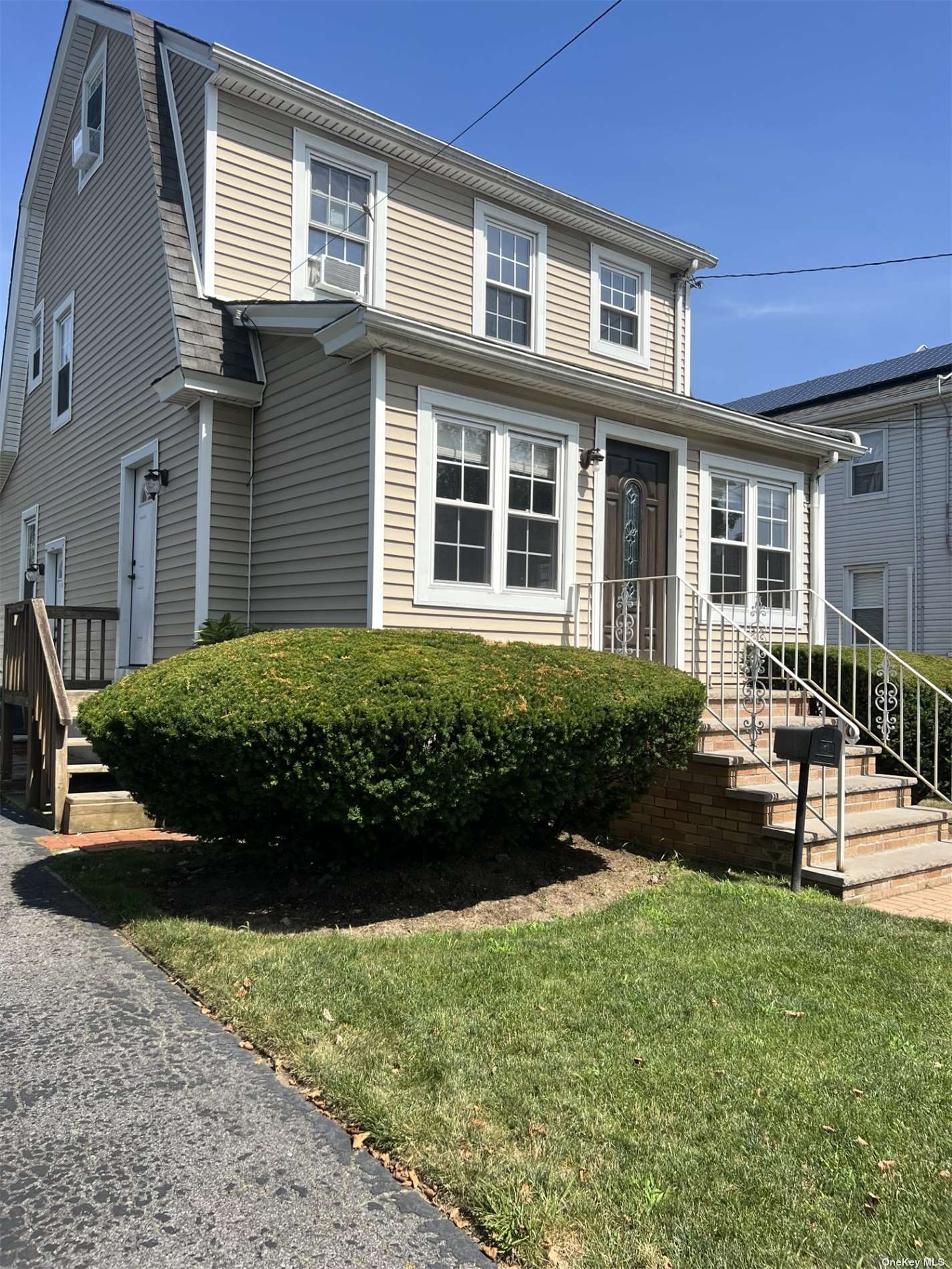 Two Family Berkeley  Nassau, NY 11581, MLS-3507408-2