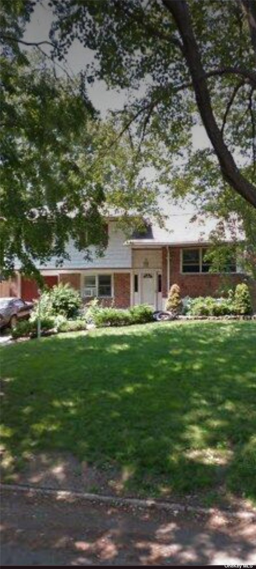 Single Family Brocton  Suffolk, NY 11754, MLS-3518412-2