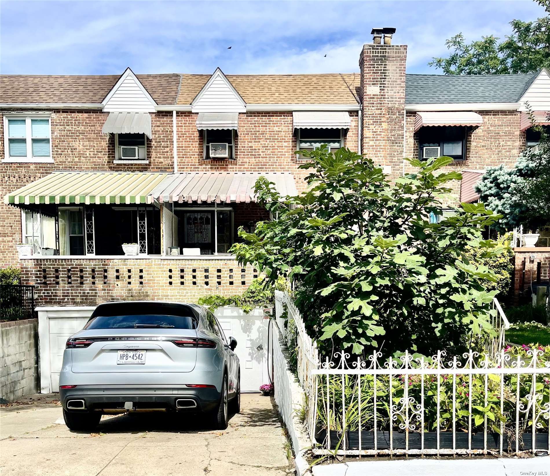 Single Family 31 Ave  Queens, NY 11369, MLS-3501420-2