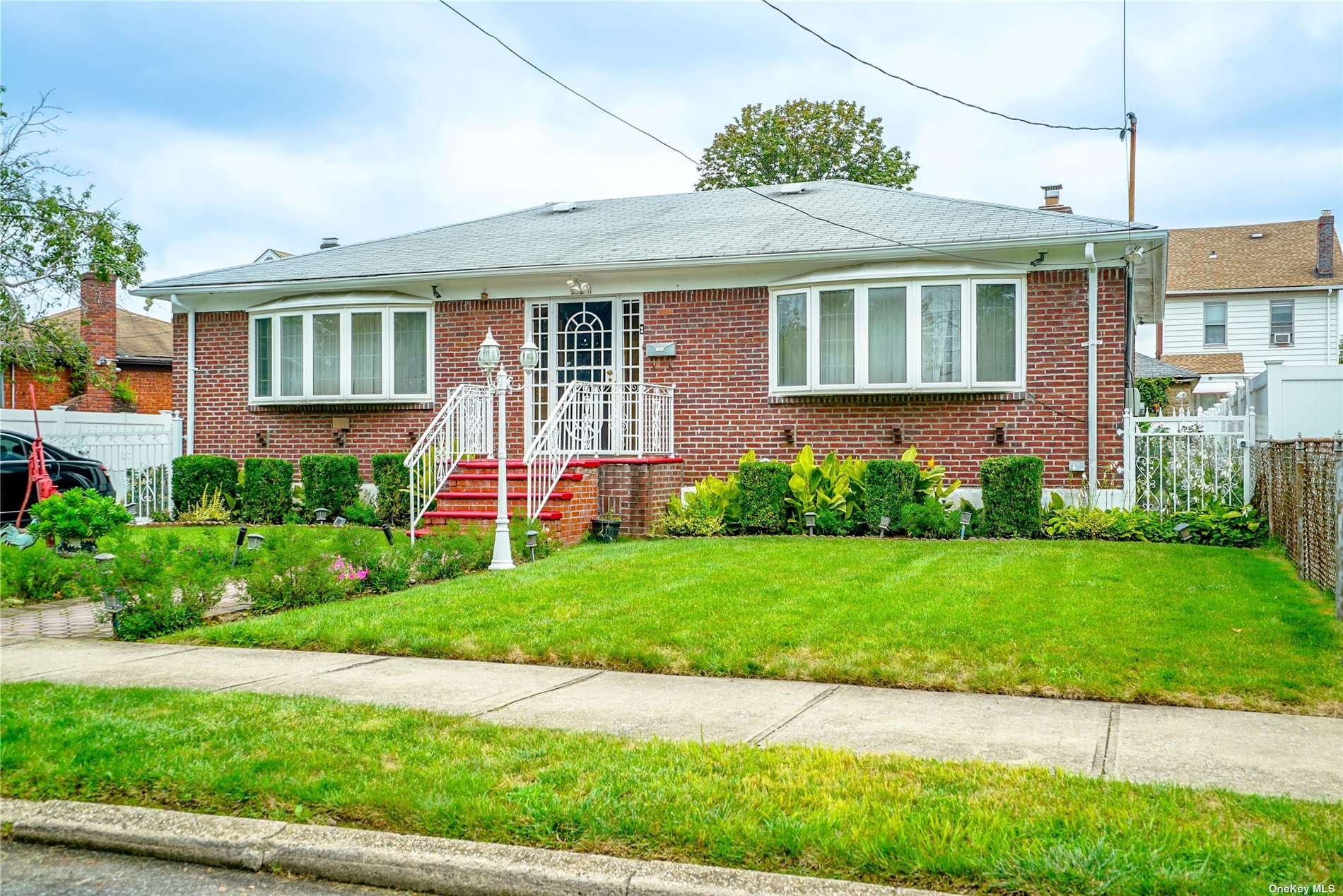 Single Family 100th  Queens, NY 11429, MLS-3499442-2