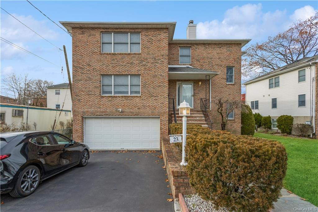 Two Family Victoria  Westchester, NY 10701, MLS-H6278460-2