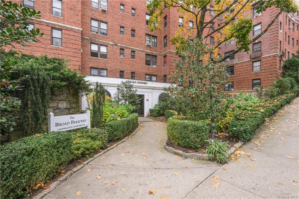 Apartment Broad  Westchester, NY 10601, MLS-H6275476-2