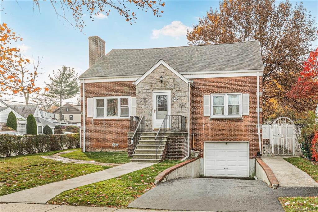 Two Family Delano  Westchester, NY 10704, MLS-H6279483-2