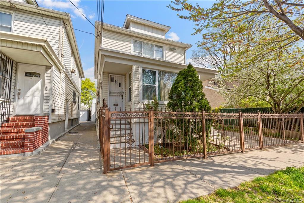 Single Family Quimby  Bronx, NY 10473, MLS-H6279494-2