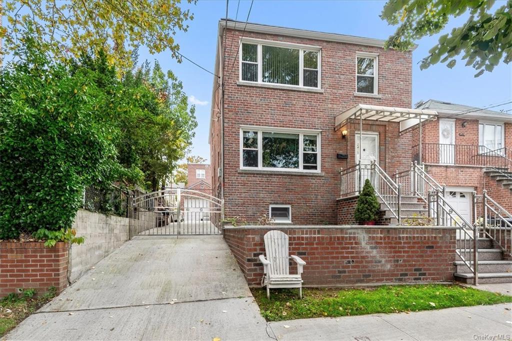 Two Family Throop  Bronx, NY 10469, MLS-H6274499-2