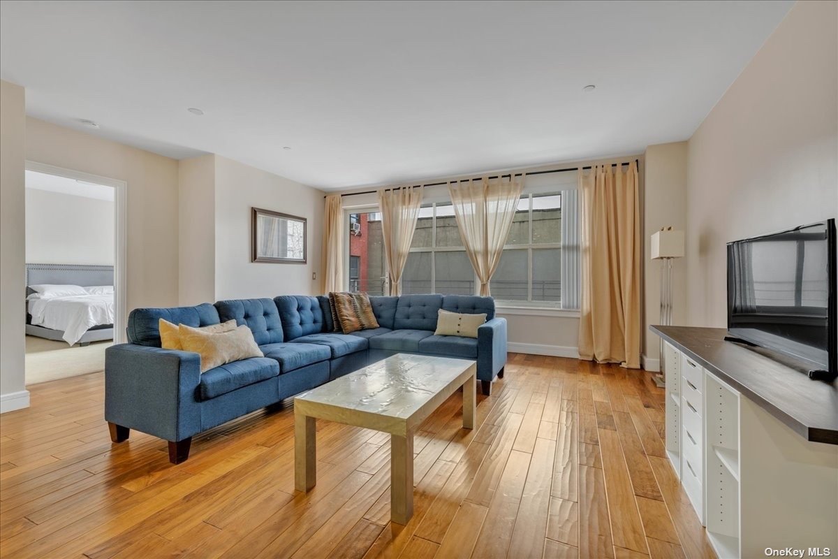 Condo Adam Clayton Powell Jr  Manhattan, NY 10027, MLS-3473530-2