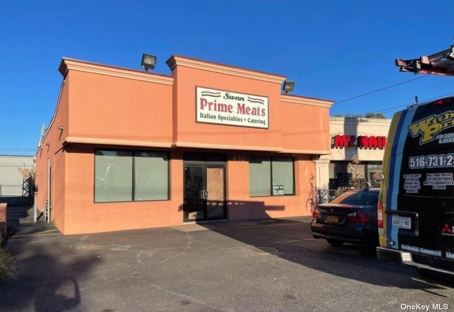 Commercial Sale Wantagh  Nassau, NY 11714, MLS-3495600-2