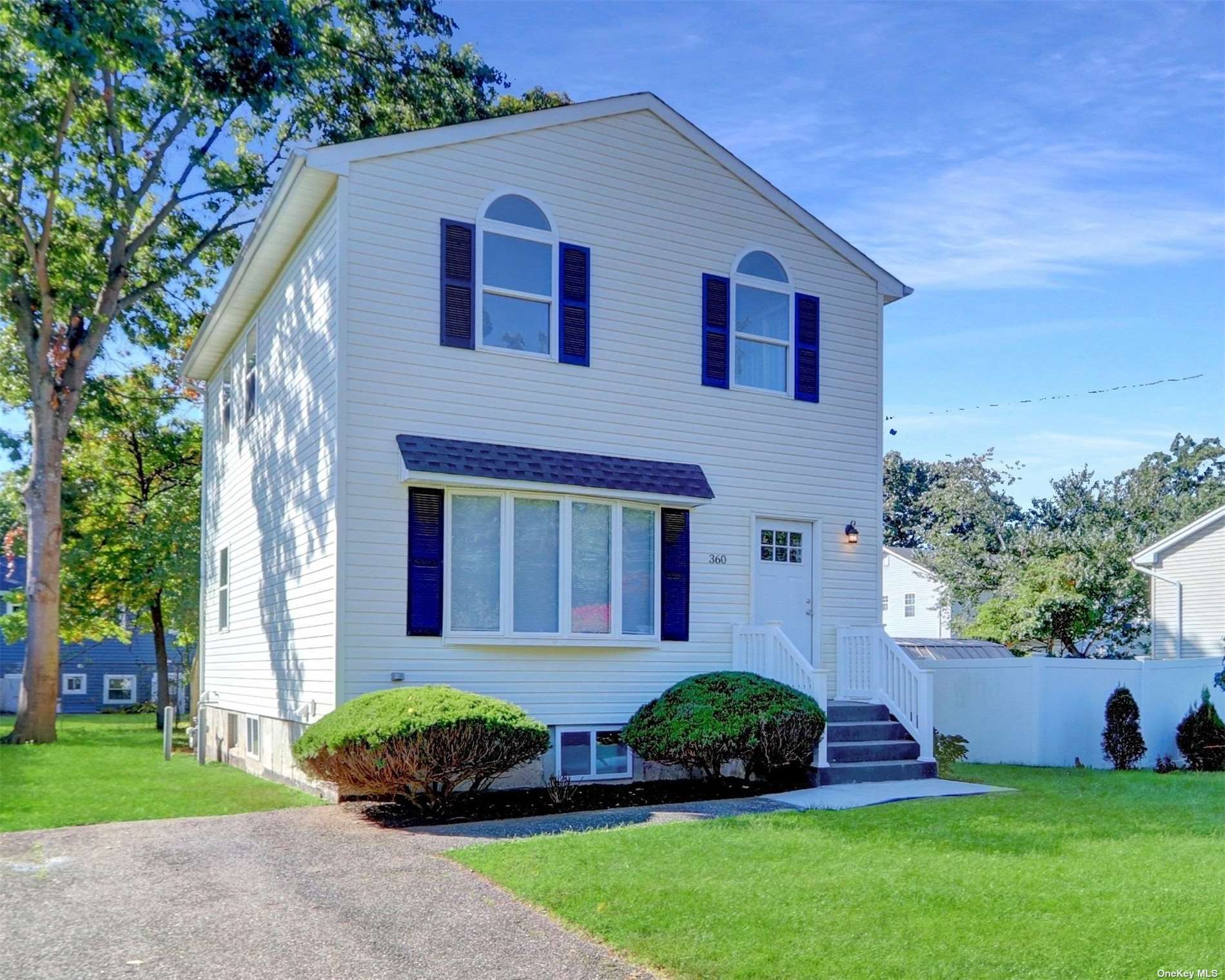 Single Family 44th  Suffolk, NY 11726, MLS-3509636-2