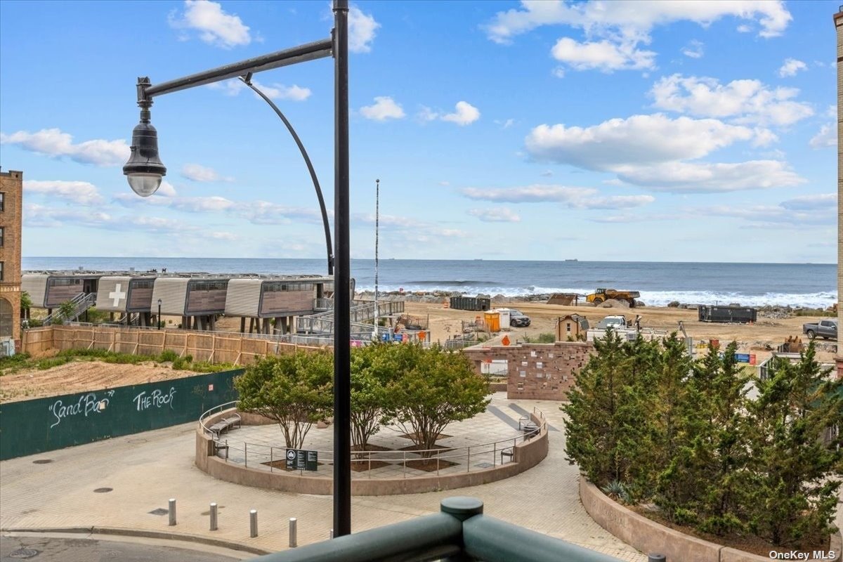 Apartment Ocean Promenade  Queens, NY 11694, MLS-3503647-2