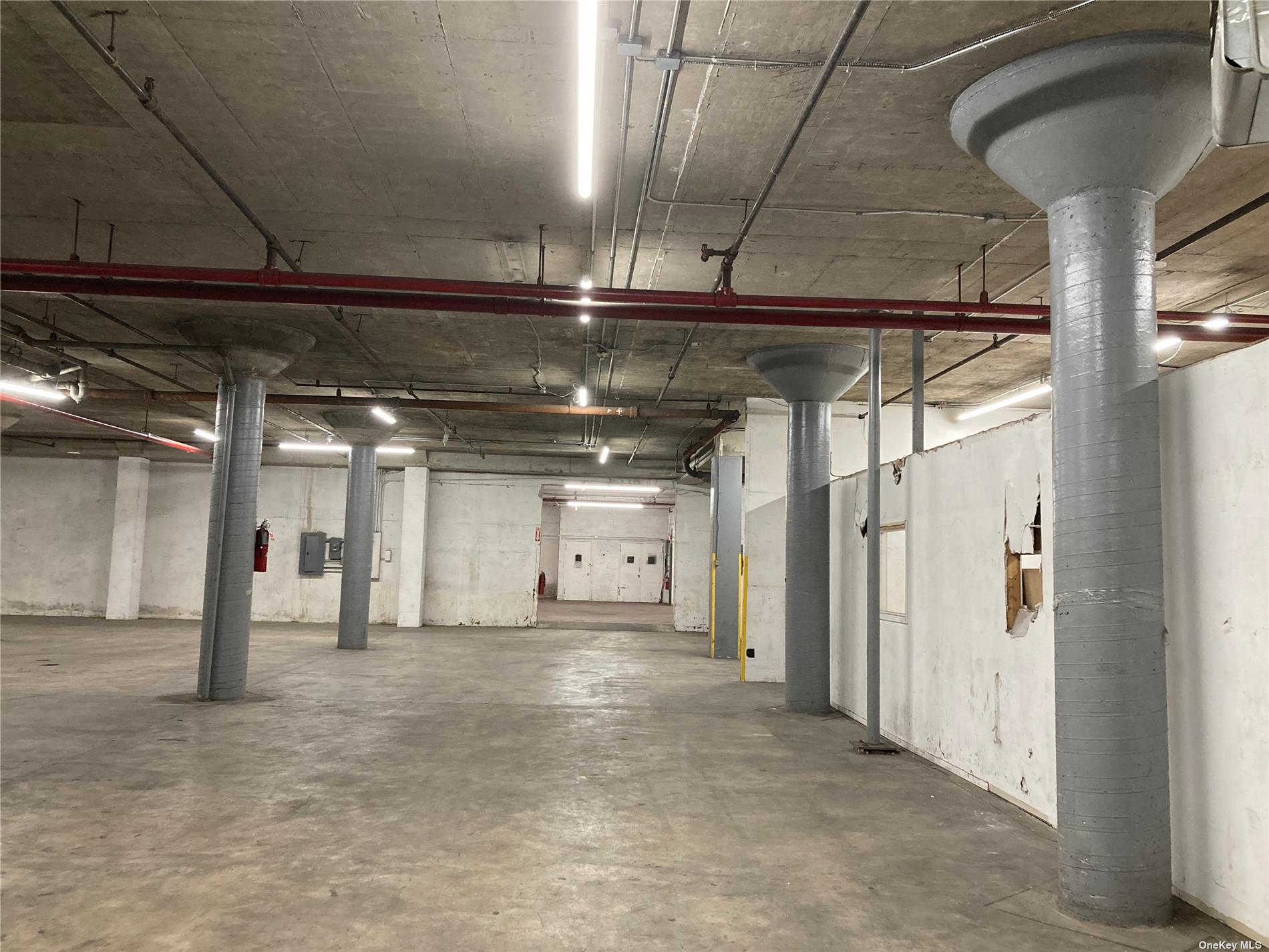 Commercial Lease 52nd  Queens, NY 11377, MLS-3513668-2