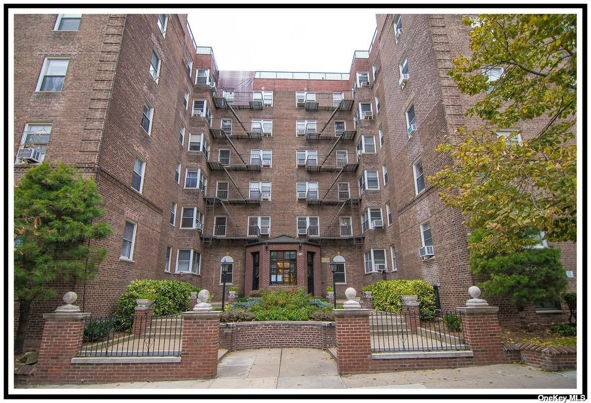 Apartment 168  Queens, NY 11432, MLS-3495672-2