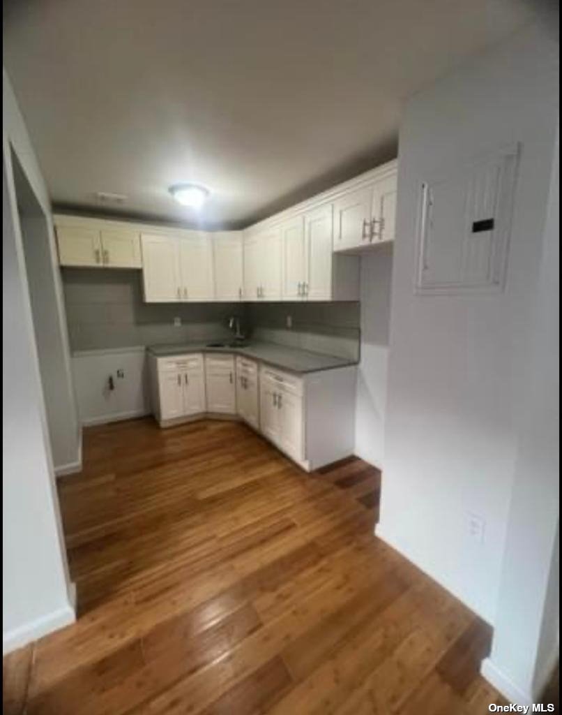 Apartment Pinson Street  Queens, NY 11691, MLS-3517728-2