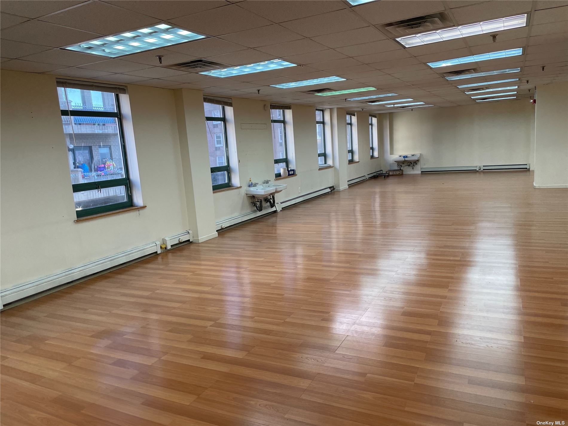 Commercial Lease Colden  Queens, NY 11355, MLS-3518730-2