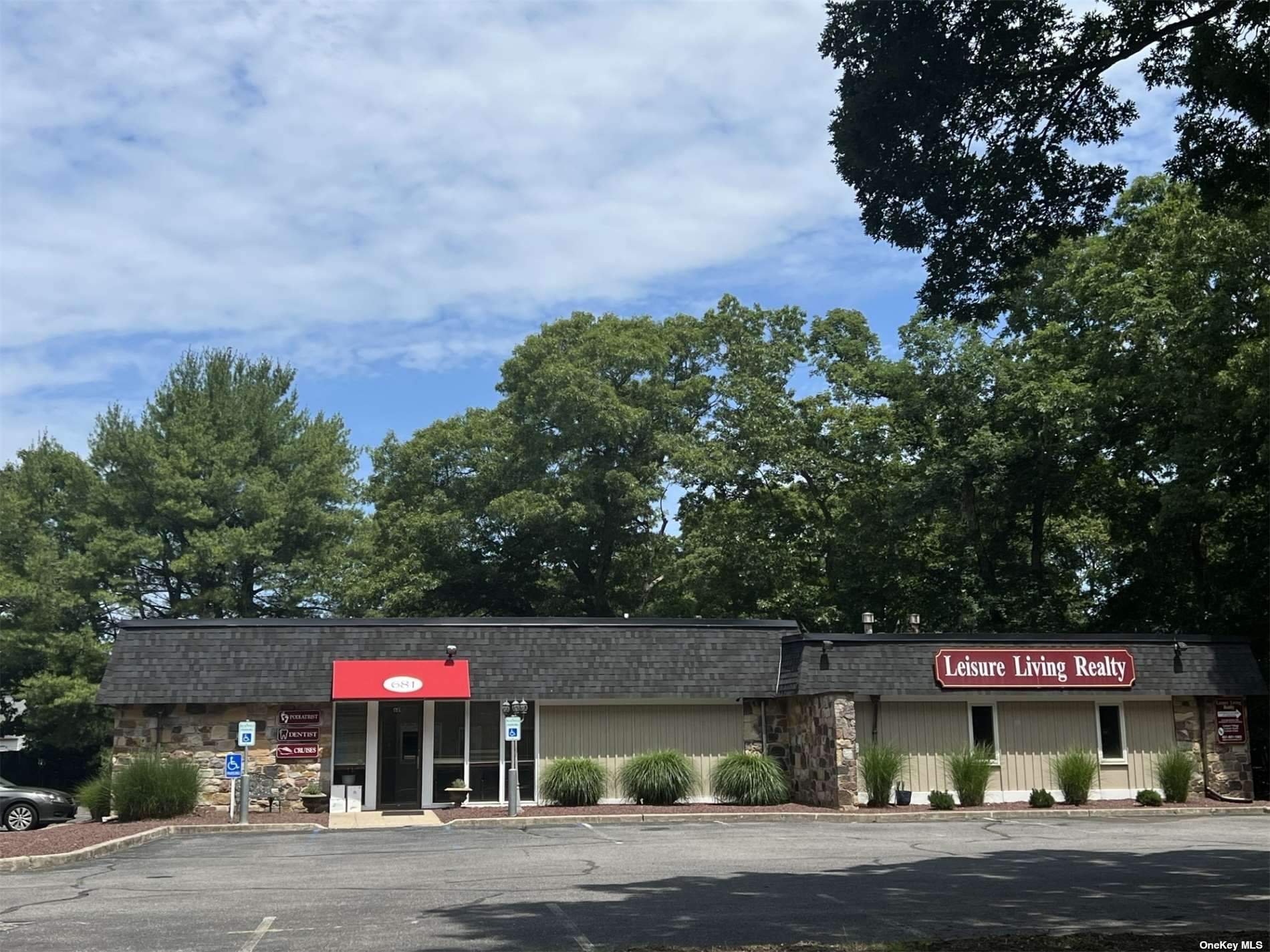 Commercial Lease Whiskey  Suffolk, NY 11961, MLS-3488751-2