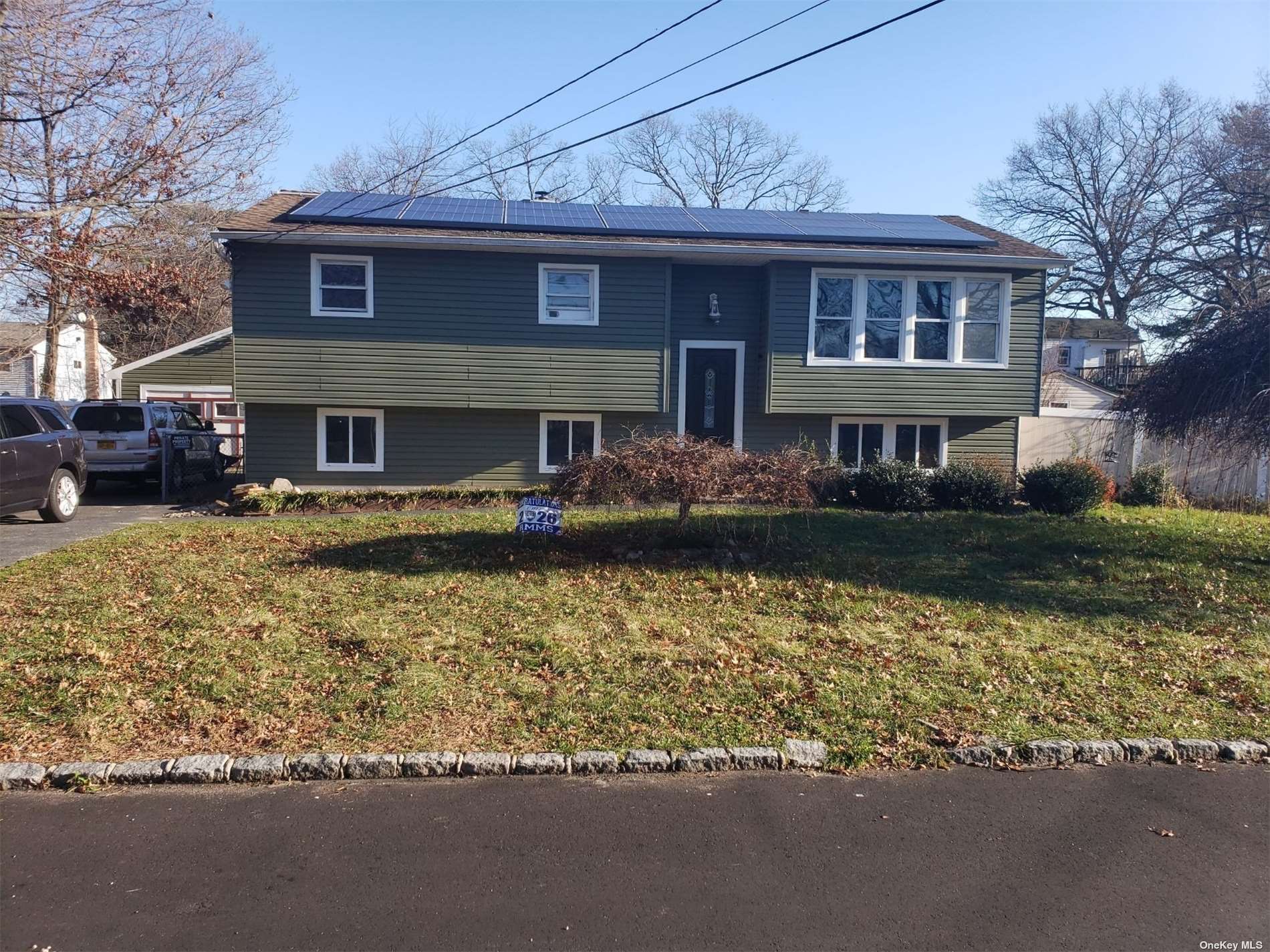 Single Family Schenectady  Suffolk, NY 11704, MLS-3520756-2