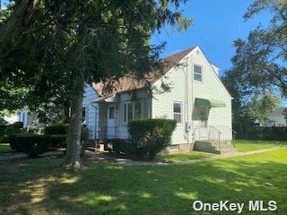 Single Family Jensen  Suffolk, NY 11706, MLS-3499789-2