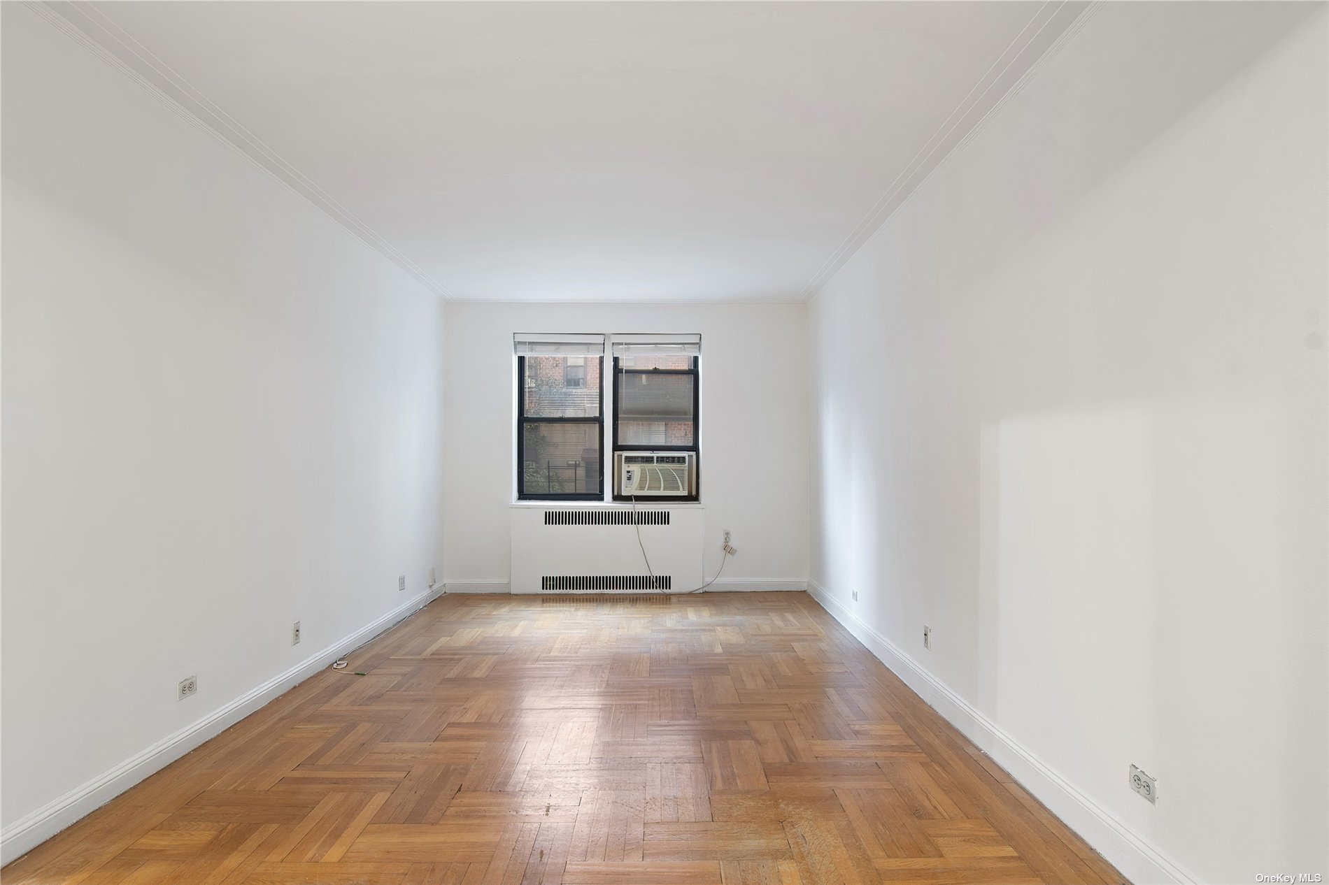 Coop Riverdale Ave 1f  Bronx, NY 10463, MLS-3506809-2