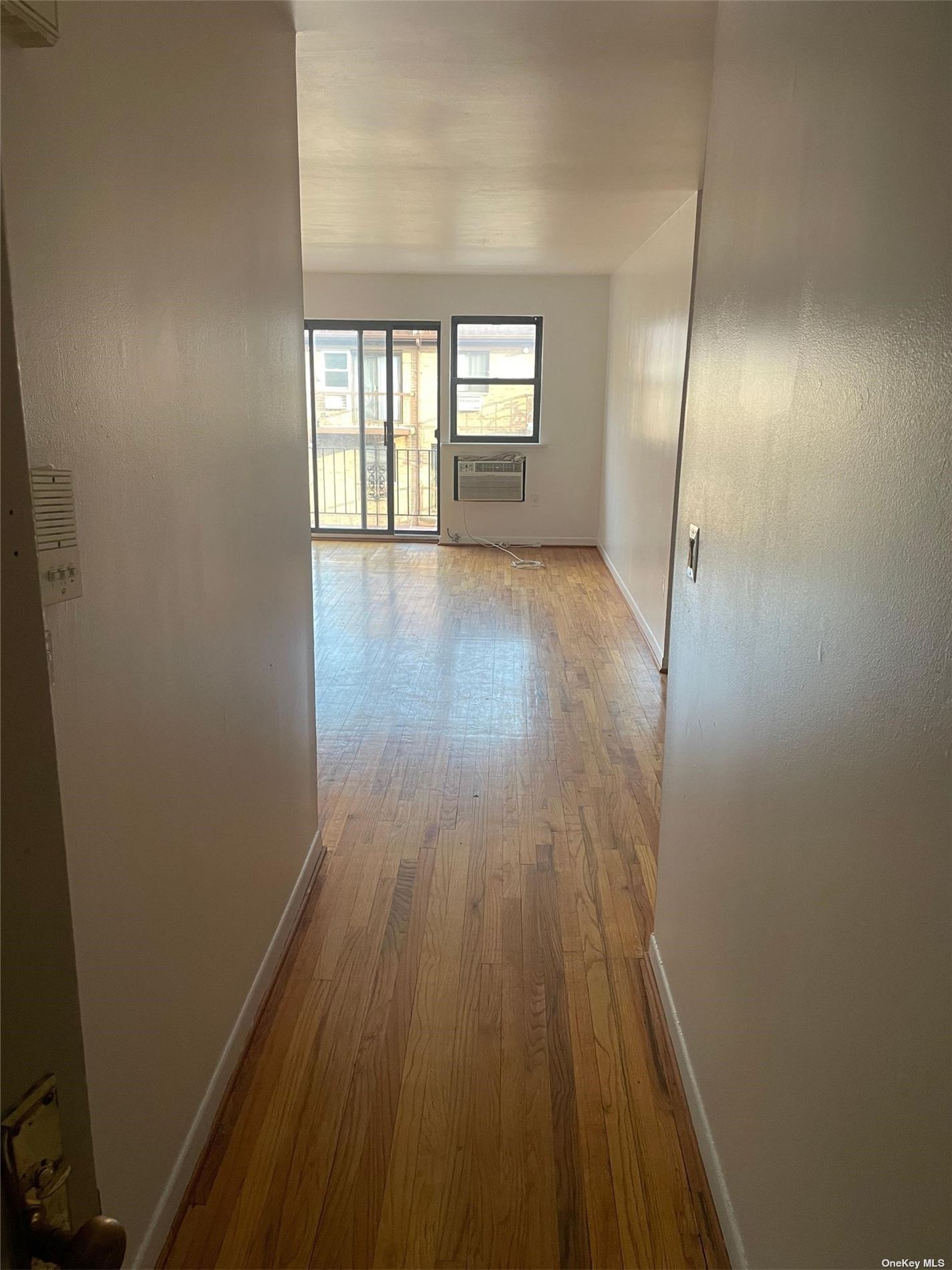 Apartment 66th Ave  Queens, NY 11374, MLS-3520835-2