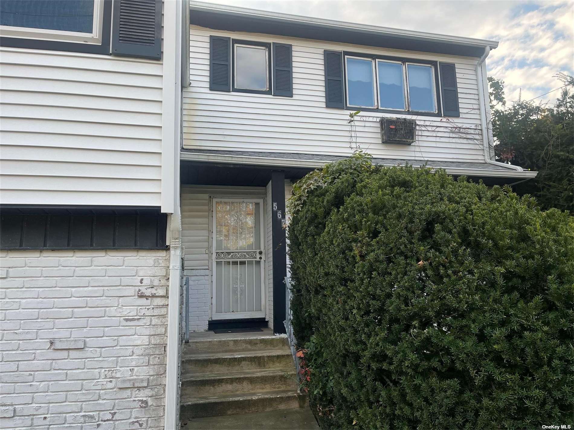 Single Family Arlington  Nassau, NY 11516, MLS-3514845-2