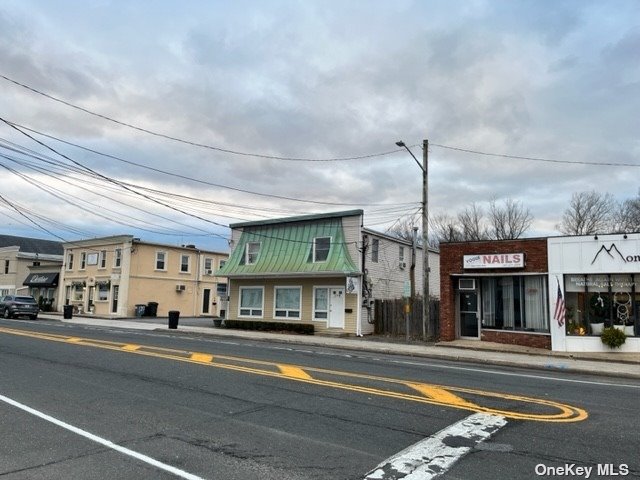 Commercial Sale New York  Suffolk, NY 11743, MLS-3520845-2