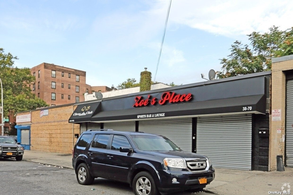 Commercial Lease 10th Street  Queens, NY 11101, MLS-3469863-2