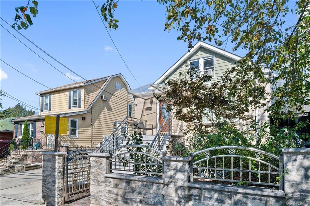 Single Family Waring  Bronx, NY 10469, MLS-H6271873-2