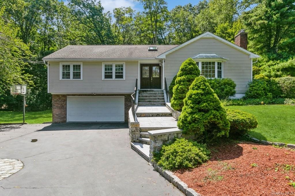 Single Family Hardscrabble Hill  Westchester, NY 10514, MLS-H6263881-2