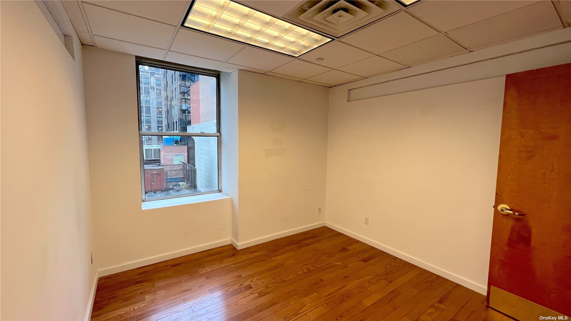 Commercial Lease 5th  Manhattan, NY 10016, MLS-3520914-2