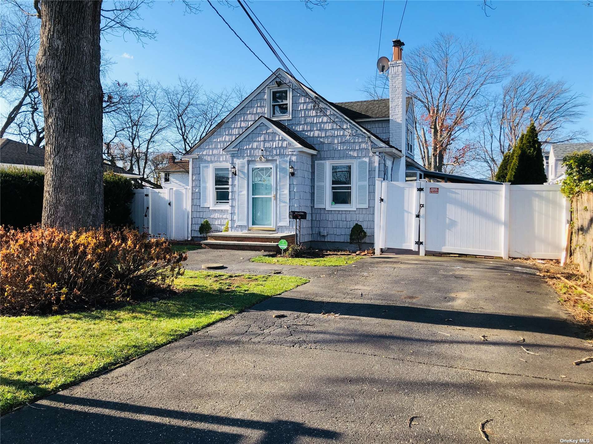 Single Family 9th  Suffolk, NY 11729, MLS-3518951-2