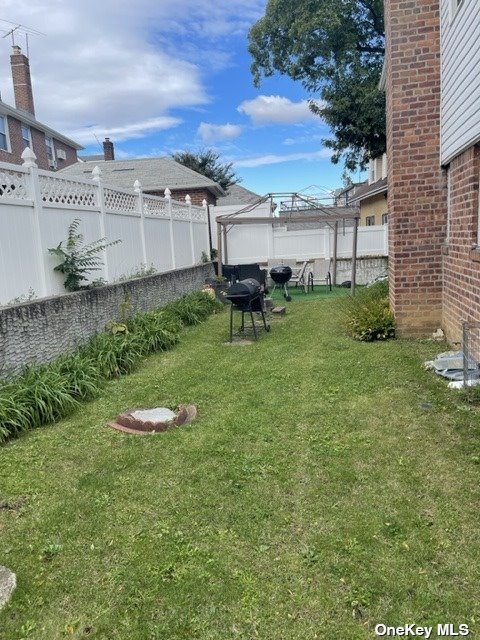 Single Family Ditmars  Queens, NY 11369, MLS-3516784-20