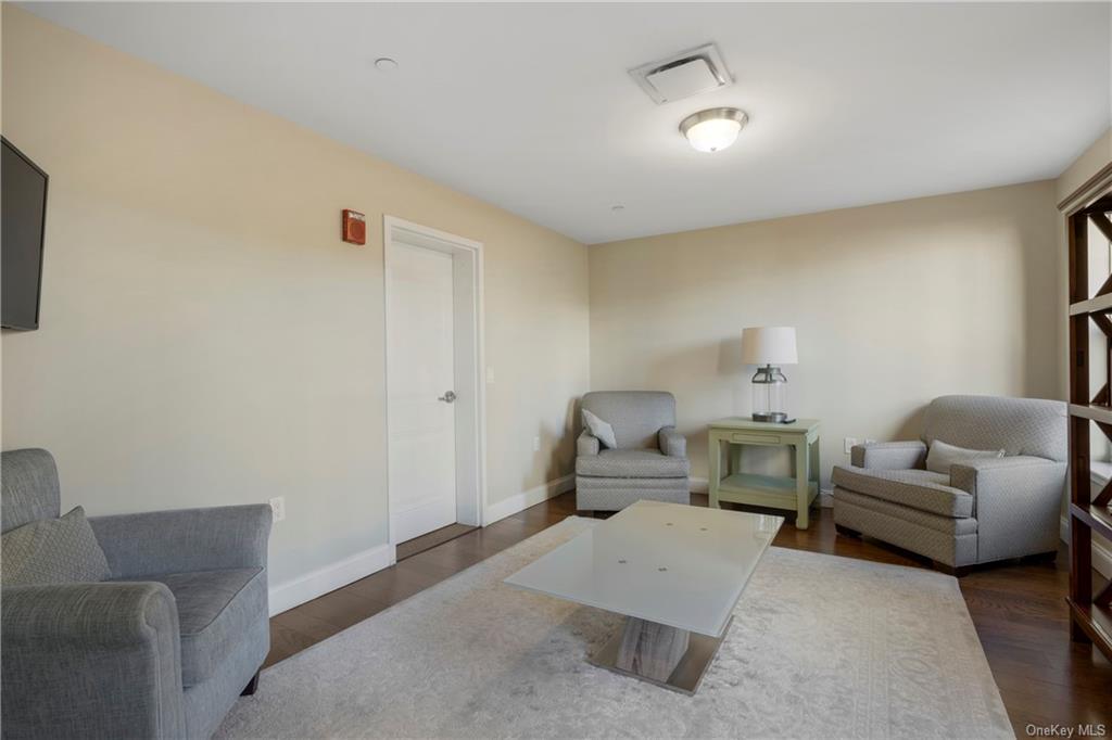 Condo Byron  Westchester, NY 10538, MLS-H6276963-20