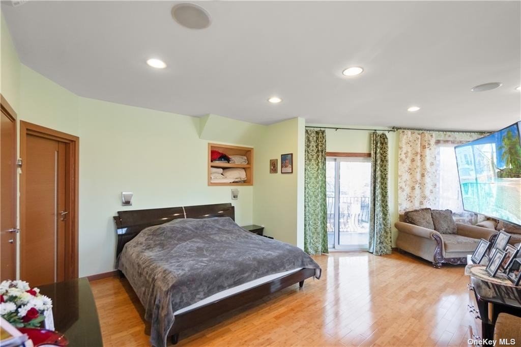 Single Family Gerritsen  Brooklyn, NY 11229, MLS-3454000-21