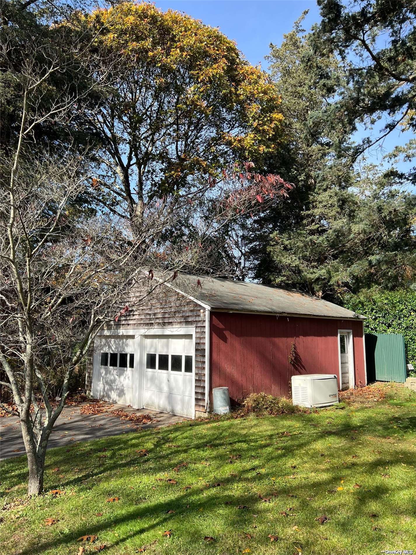 Single Family Noyack  Suffolk, NY 11968, MLS-3515733-21