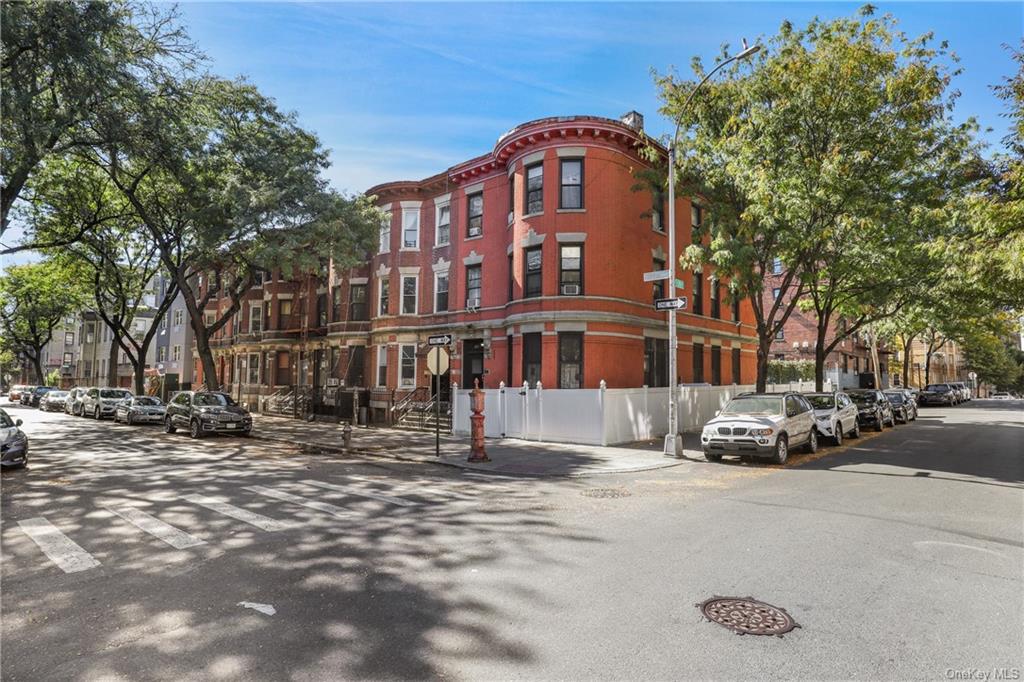 Single Family Topping  Bronx, NY 10457, MLS-H6273977-21