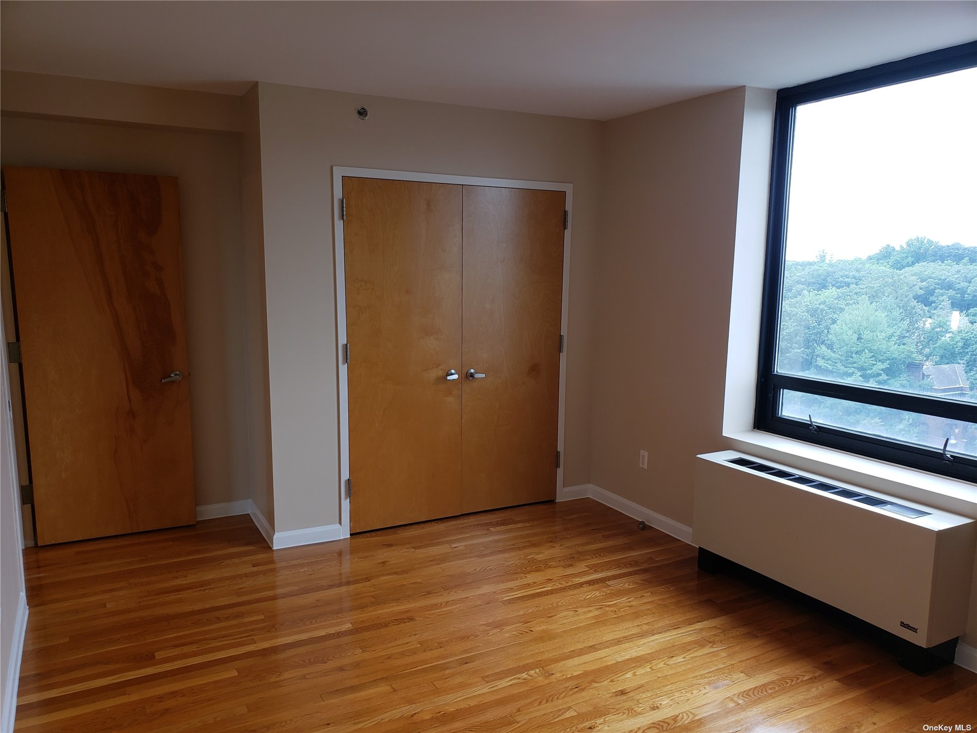 Condo Grosvenor  Queens, NY 11418, MLS-3501979-21