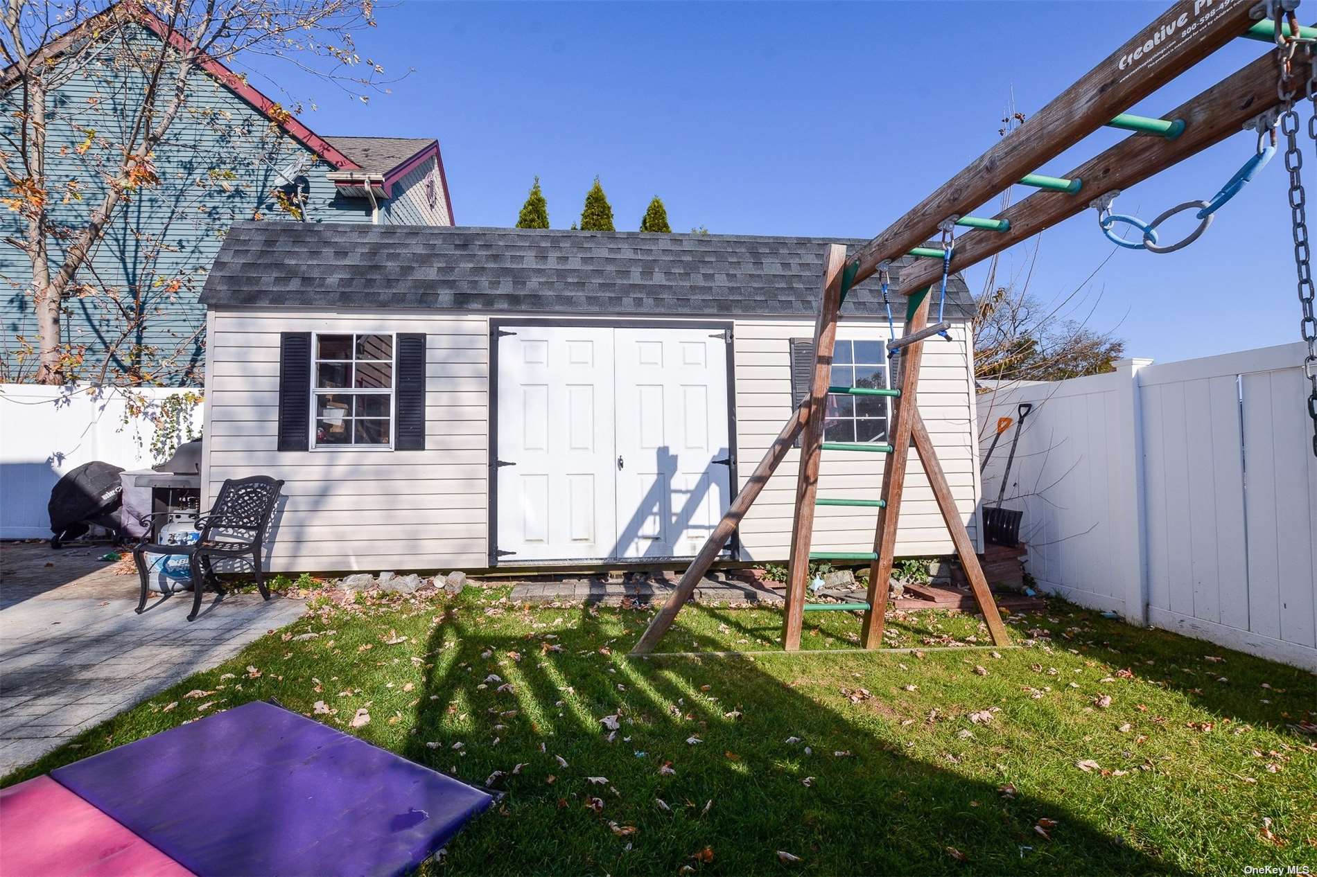 Single Family Davis Pl  Nassau, NY 11714, MLS-3511178-22