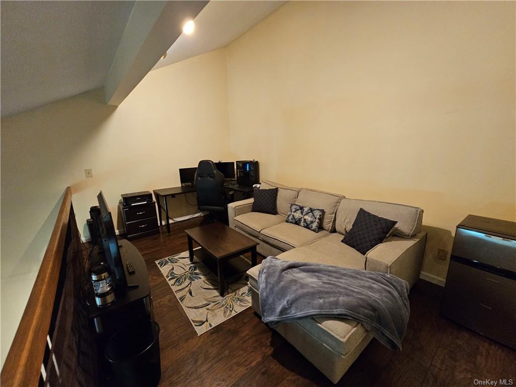 Apartment Deer  Westchester, NY 10590, MLS-H6275873-22