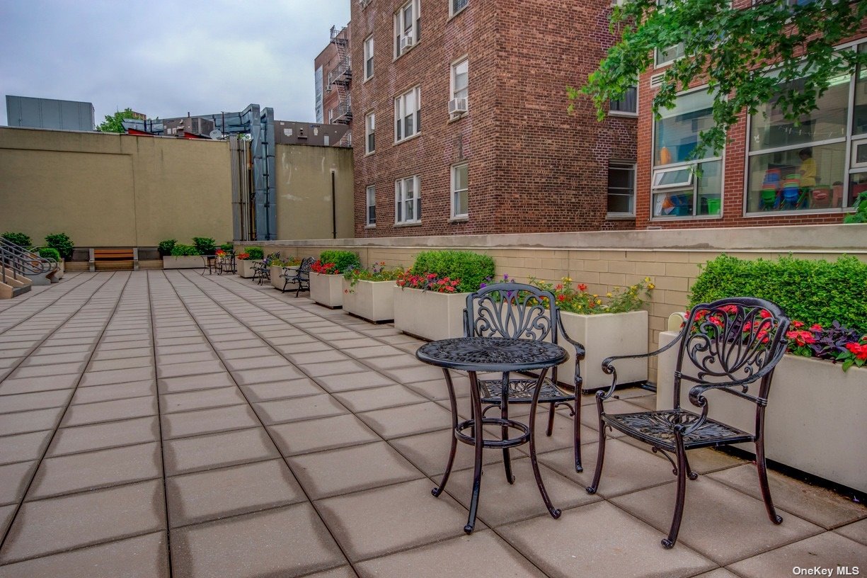 Condo 71st  Queens, NY 11375, MLS-3418182-23