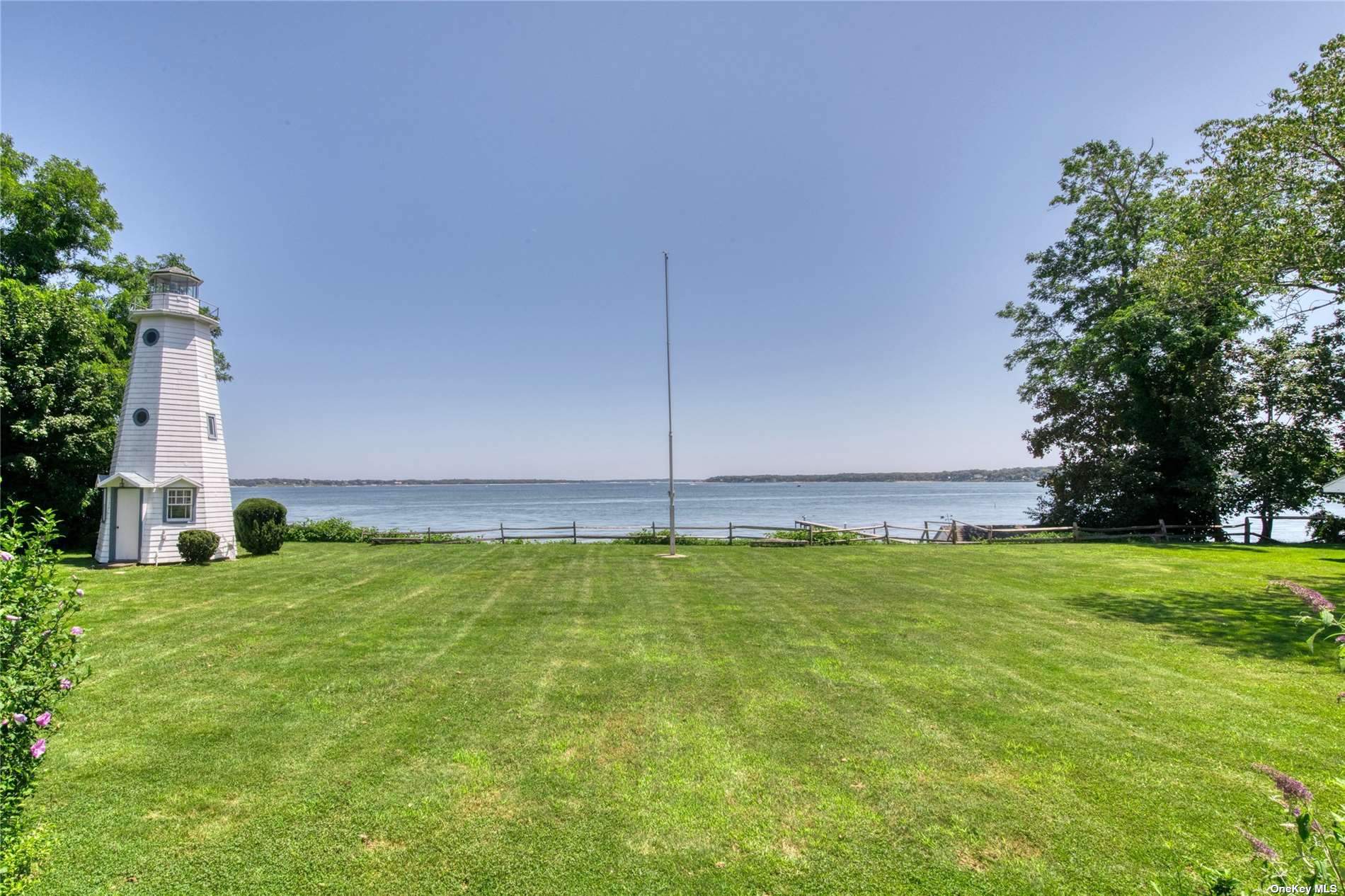 Single Family Town Harbor  Suffolk, NY 11971, MLS-3495455-23