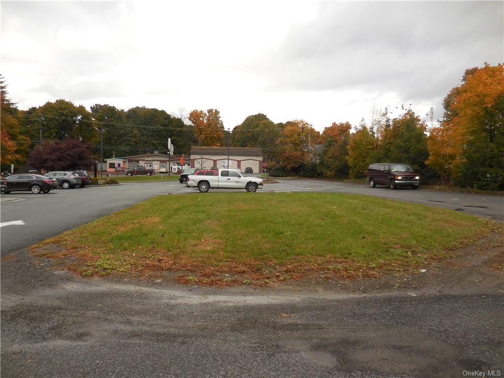 Commercial Lease Main  Ulster, NY 12561, MLS-H4847901-23