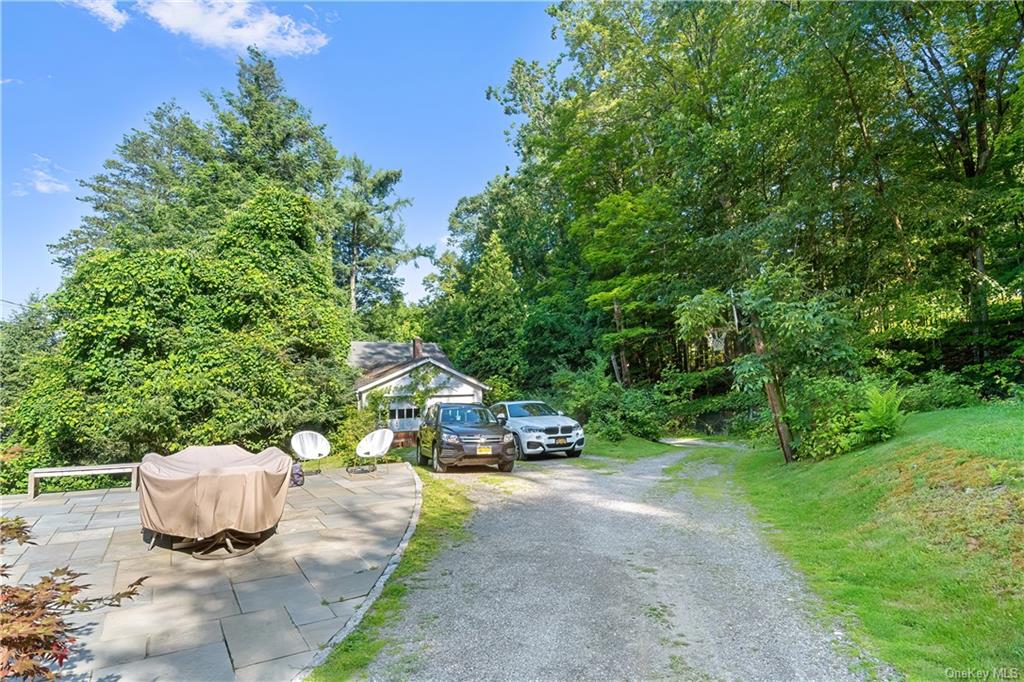 Single Family Snyders Hill  Westchester, NY 10549, MLS-H6260125-24