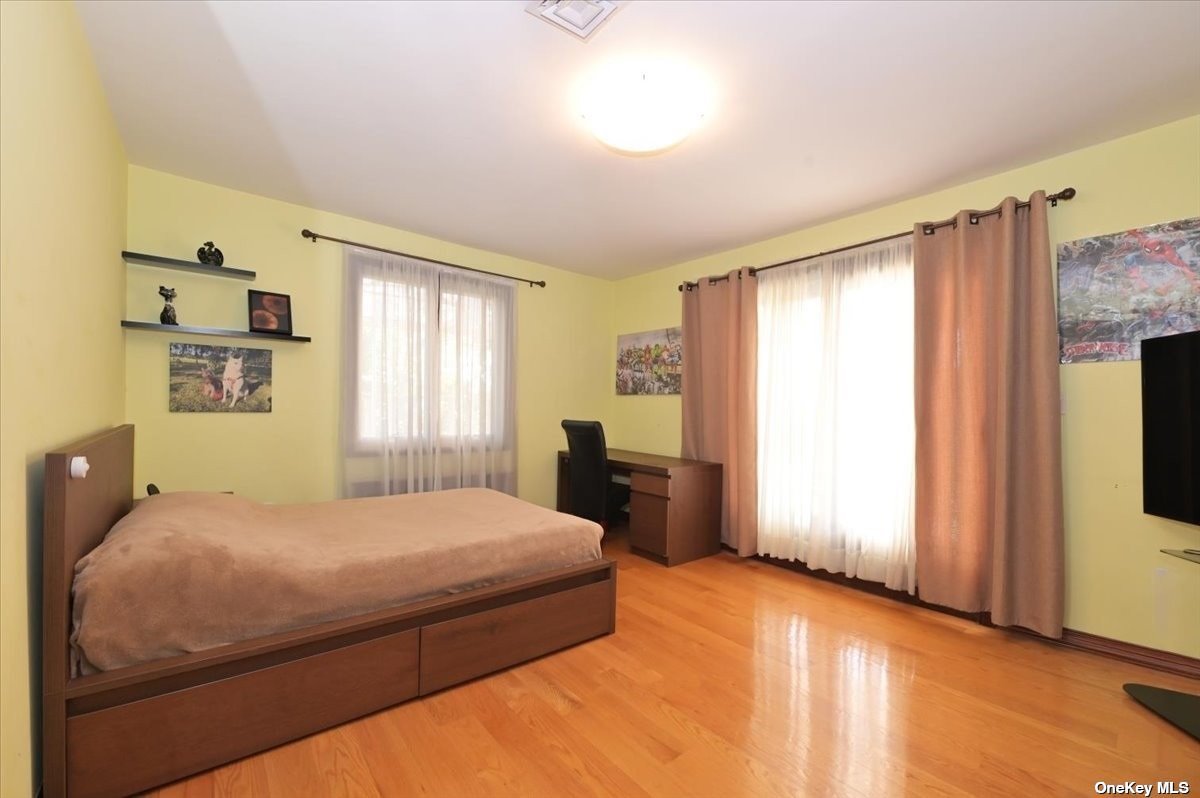 Single Family Asquith  Queens, NY 11374, MLS-3513605-24