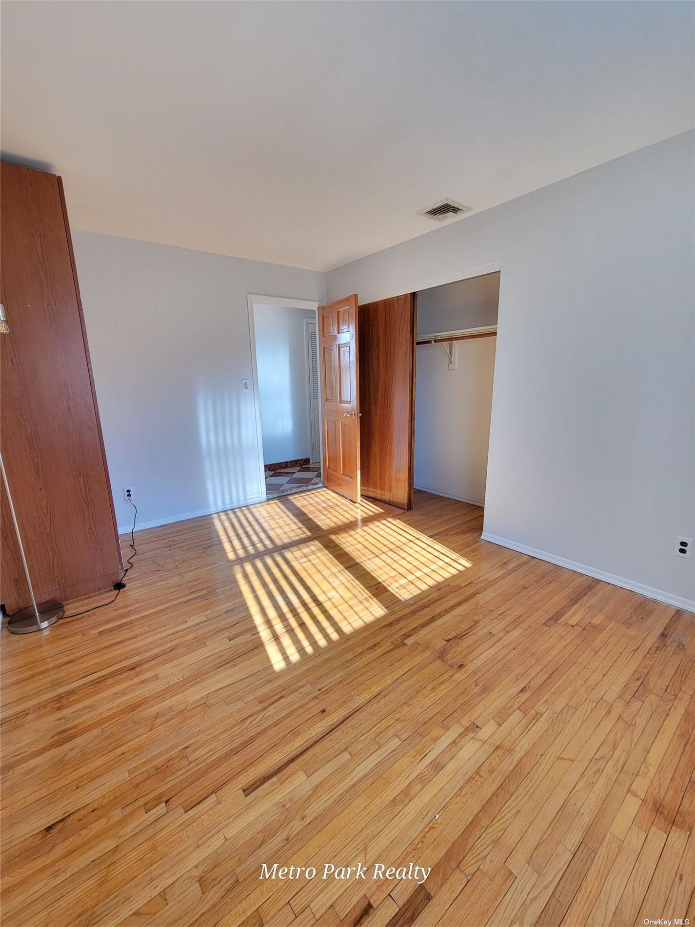 Apartment Cryders  Queens, NY 11357, MLS-3519640-24