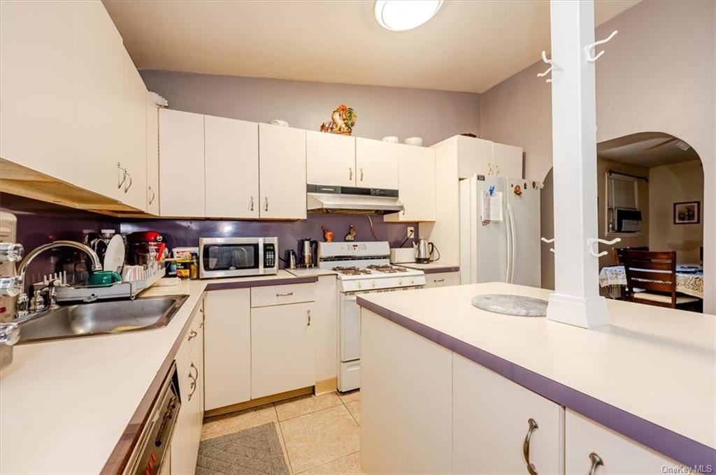 Two Family Agar  Bronx, NY 10465, MLS-H6278835-24