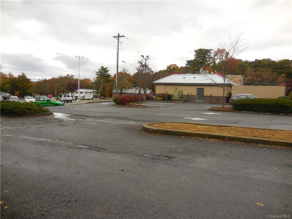 Commercial Lease Main  Ulster, NY 12561, MLS-H4847901-24