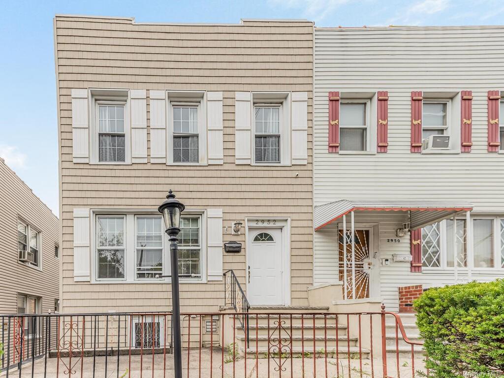 Single Family Miles  Bronx, NY 10465, MLS-H6268403-25