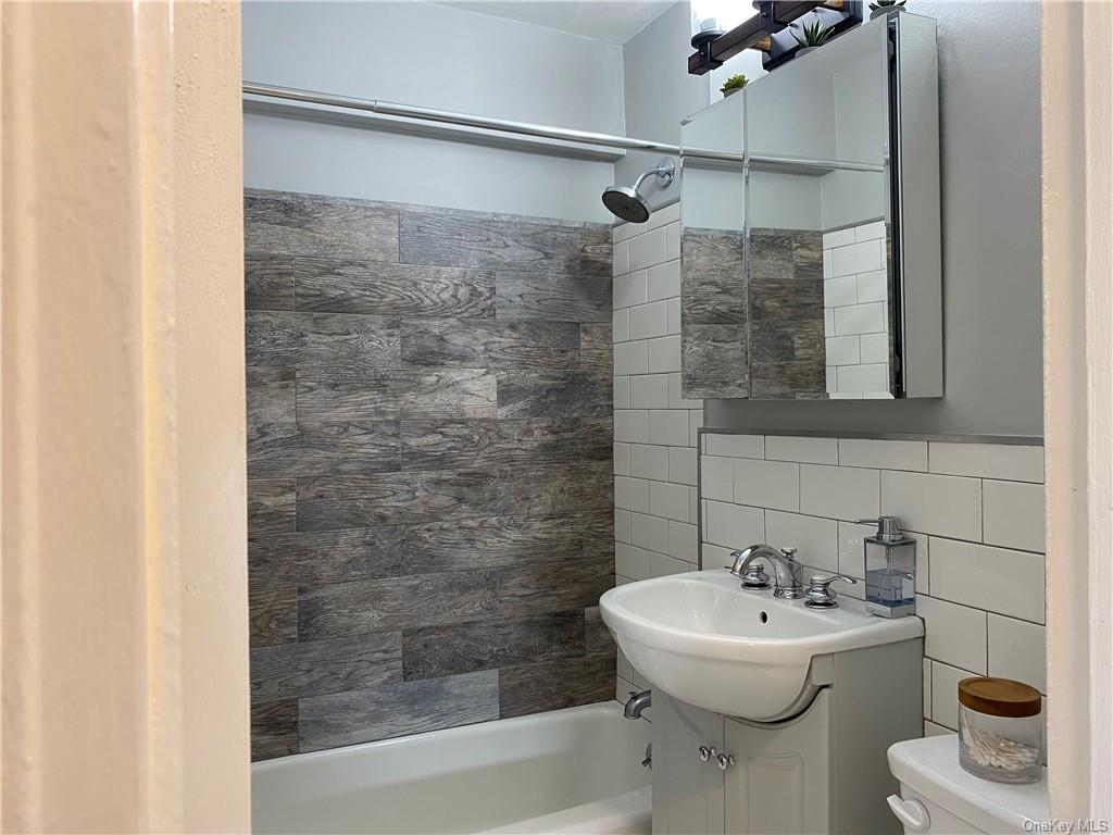 Apartment Westview  Westchester, NY 10707, MLS-H6272816-26