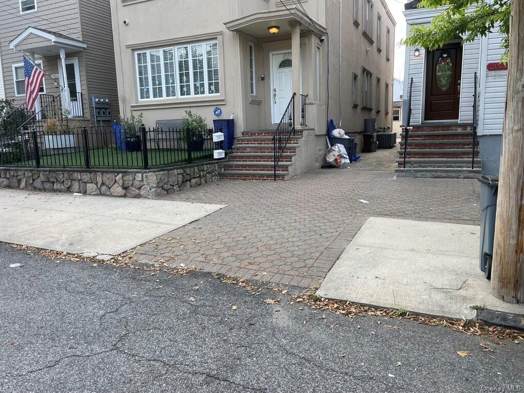 Single Family Hobart  Bronx, NY 10461, MLS-H6267842-26