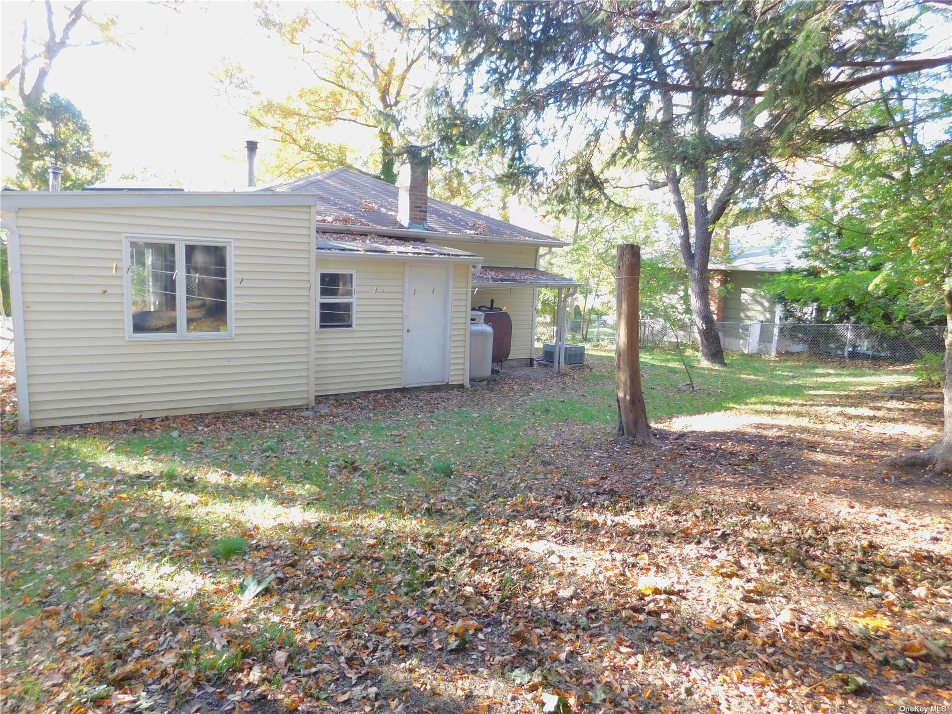 Single Family Maple  Suffolk, NY 11792, MLS-3512026-27