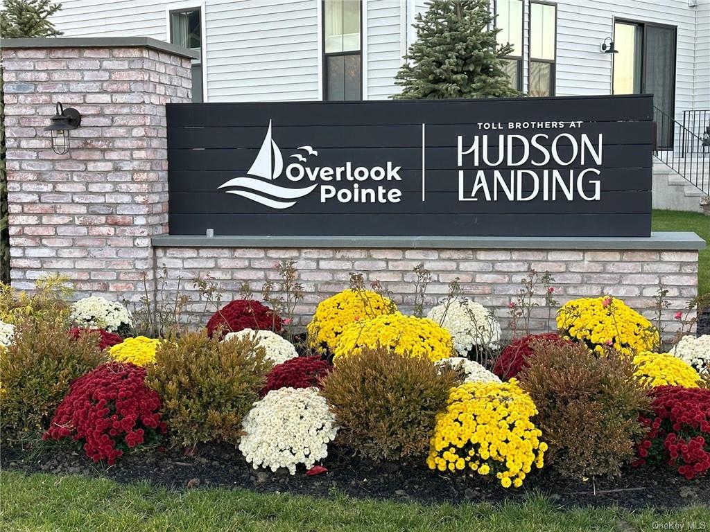 Condo Huron  Dutchess, NY 12590, MLS-H6281352-27